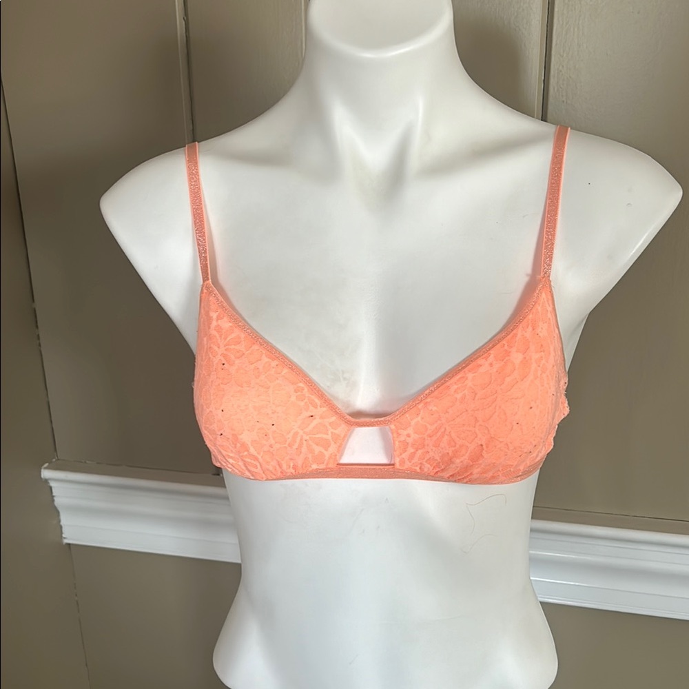 Lace Bralette in Coral